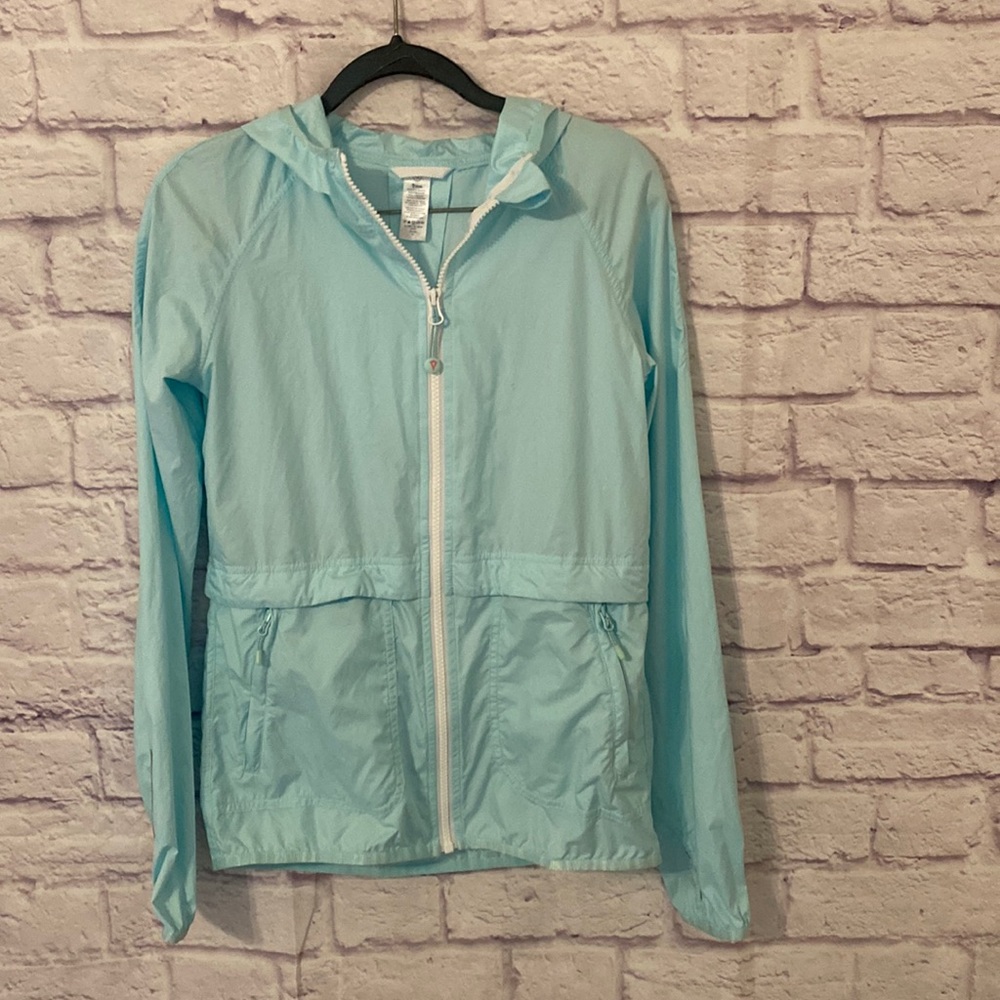 Ivivva powder blue hooded windbreaker